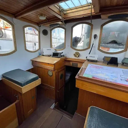 Dundee Historisches Segelschiff Mitten Im Paradies * Neuenkirchen (Landhagen)